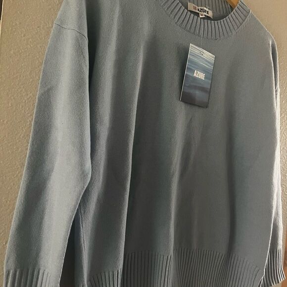 NEW Juniors SZ Meduim Azure Light Blue Sweater - Picture 5 of 16